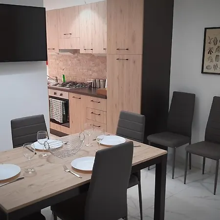 Blue Crystal - Few Steps From The Sea Apartment *